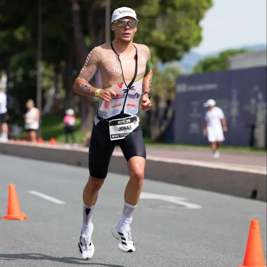 Jonas Hoffmann bei der Ironman Weltmeisterschaft in Nizza 2025