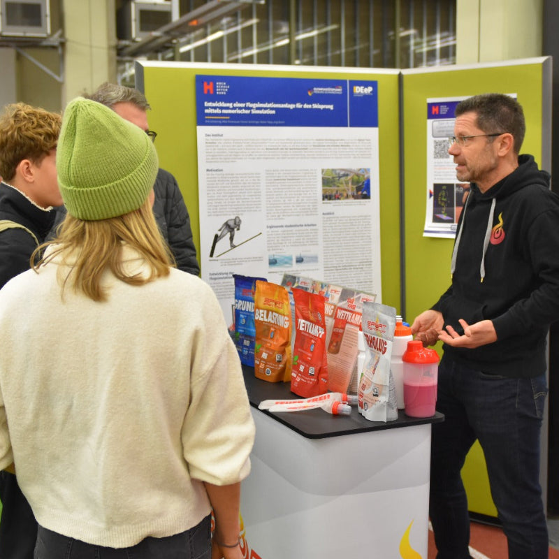 Ingolf im Beratungsgespräch von SportBrennstoff