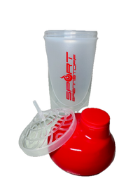 SportBrennstoff SHAKER: Dein perfekter Fitness-Begleiter mit rotem Deckel und Siebeinsatz. Ideal zum Mixen von Proteinshakes und Smoothies.