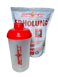 SportBrennstoff SHAKER: Dein perfekter Fitness-Begleiter mit rotem Deckel vor Proteinpulver-Verpackung. Ideal für Shakes und Smoothies unterwegs.
